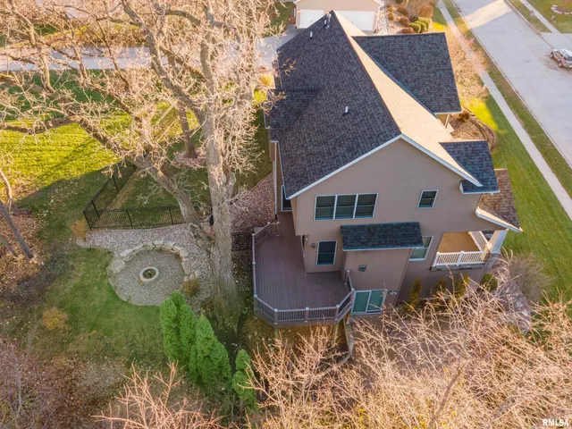 $675,000 | 2891 Grandview Drive, Bettendorf, IA 52722