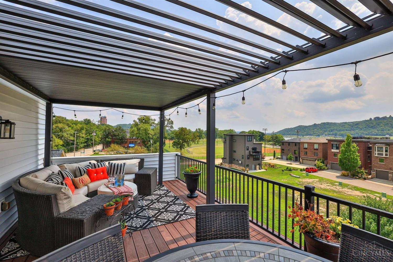 2907 Riverside Drive Cincinnati, OH 45226 - Photo 47 of 75