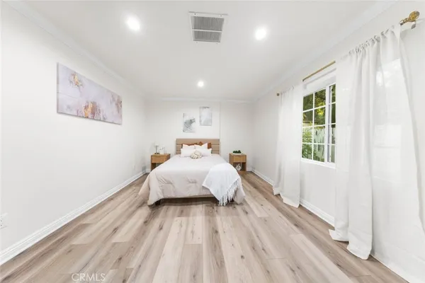 $1,100,000 | 10554 Plainview Avenue, Tujunga, CA 91042