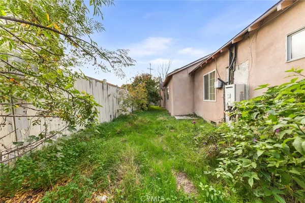 $1,100,000 | 10554 Plainview Avenue, Tujunga, CA 91042