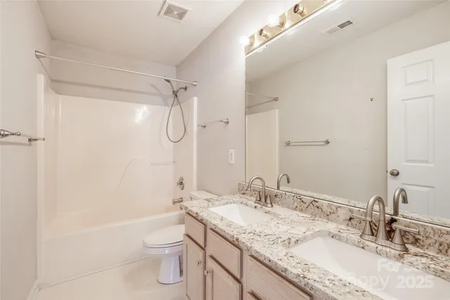 $575,000 | 16017 Woodcote Drive, Huntersville, NC 28078