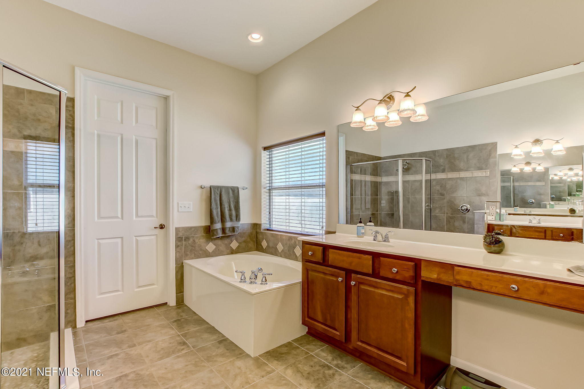 659 Porta Rosa Circle St. Augustine, FL 32092 - Photo 35 of 108 Master Bathroom