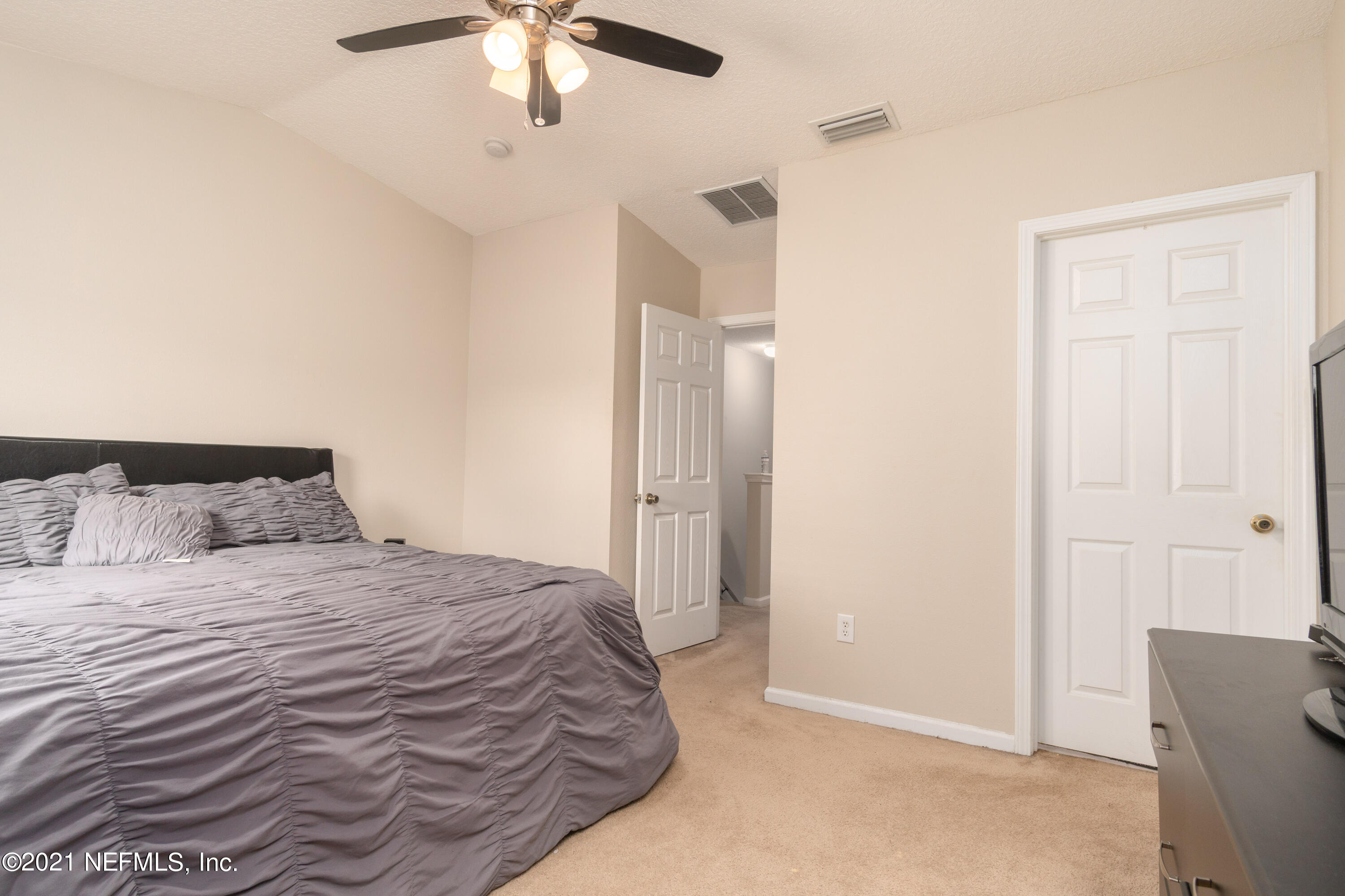 6402 Shortleaf Place Jacksonville, FL 32244 - Photo 23 of 38 Owner's Suite