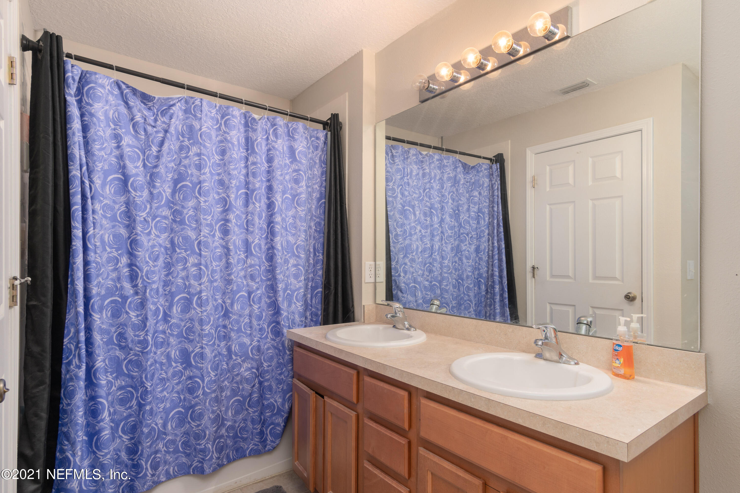 6402 Shortleaf Place Jacksonville, FL 32244 - Photo 25 of 38 Owner's Bathroom