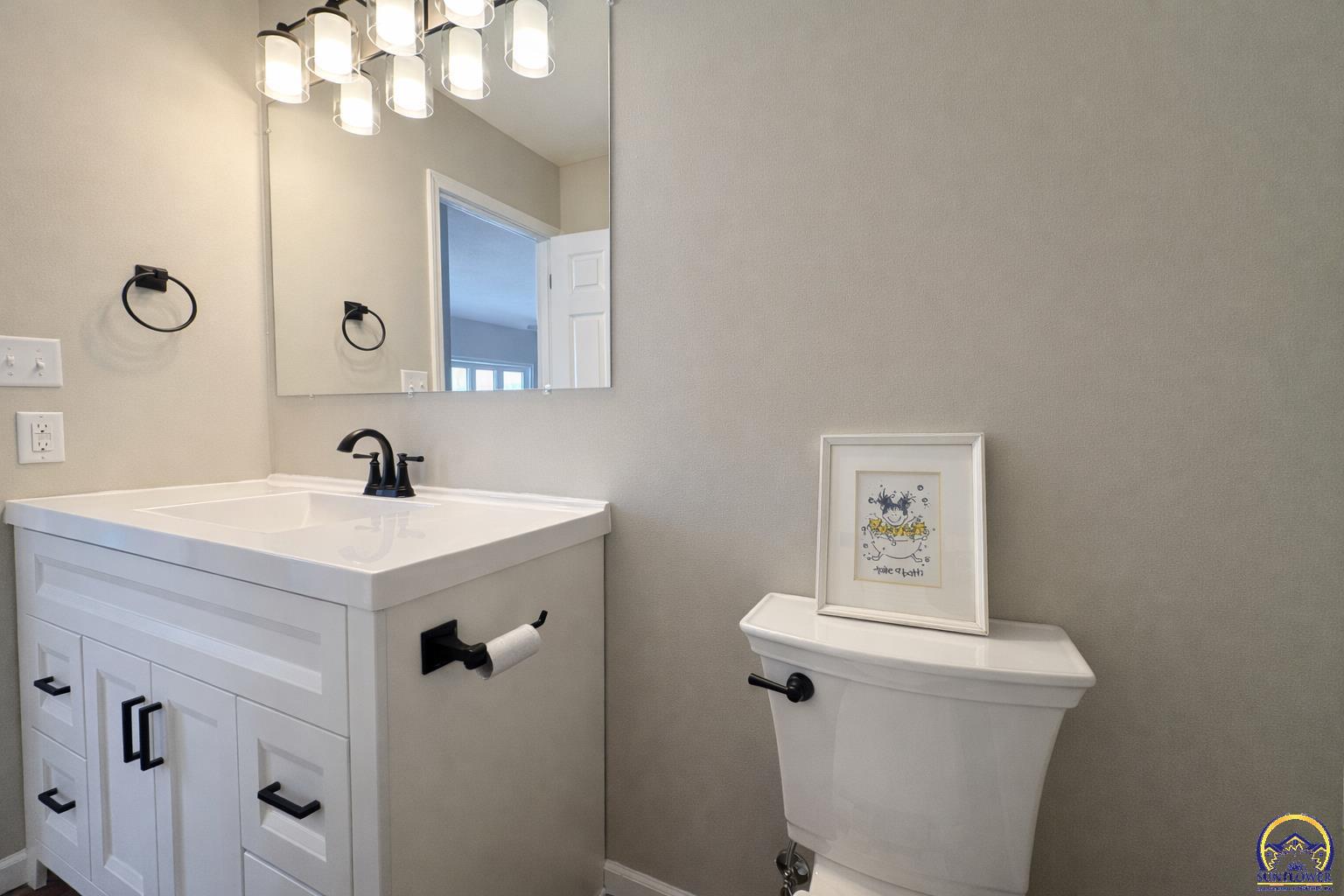 7879 Seneca Lake Road Ozawkie, KS 66070 - Photo 12 of 30