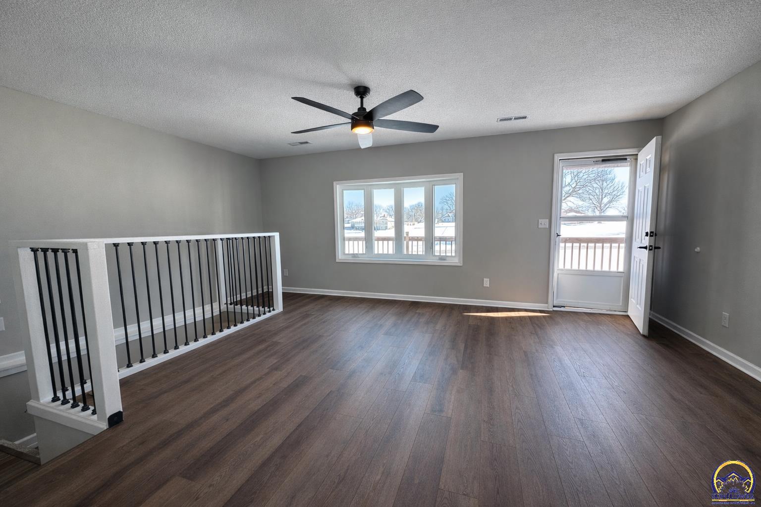 7879 Seneca Lake Road Ozawkie, KS 66070 - Photo 4 of 30