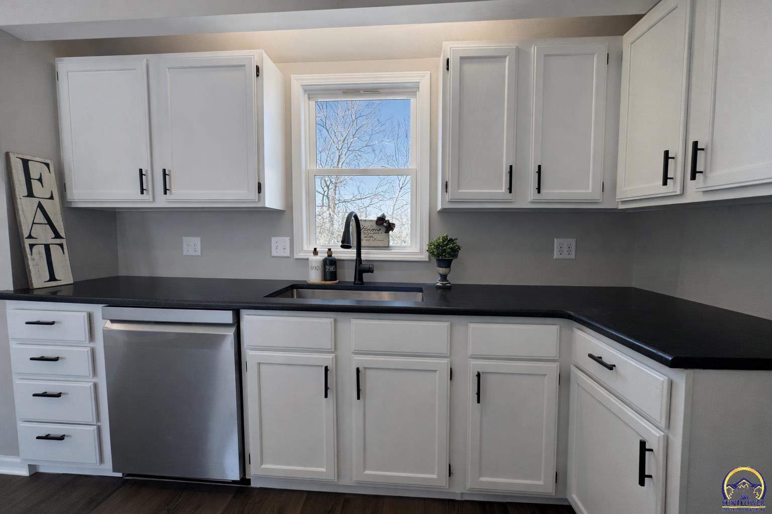 7879 Seneca Lake Road Ozawkie, KS 66070 - Photo 8 of 30