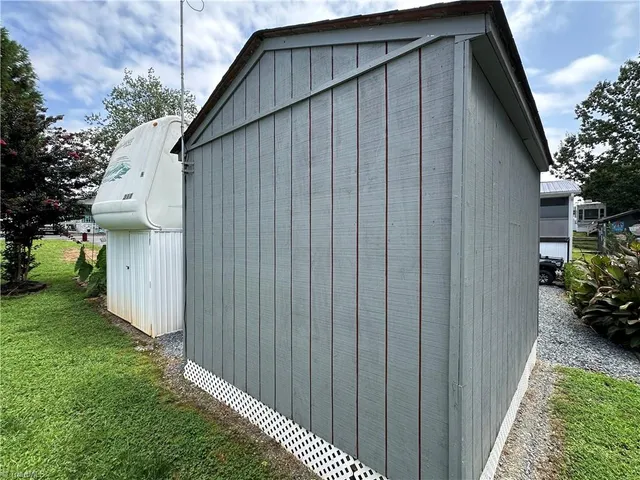 $84,500 | 166 Cardinal Drive, New London, NC 28127