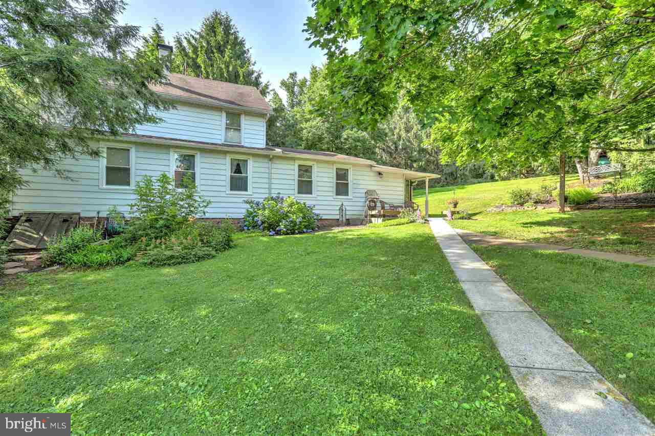 620 Green Springs Road York, PA 17404 - Photo 5 of 35