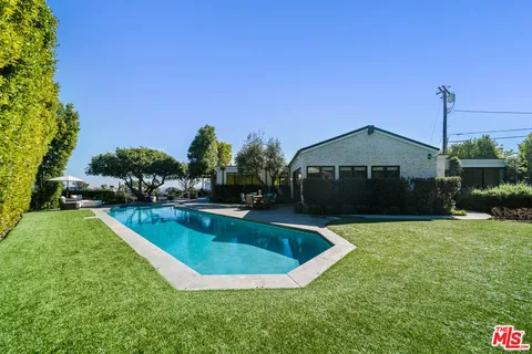 $4,399,500 | 2410 Crest View Drive, Los Angeles, CA 90046