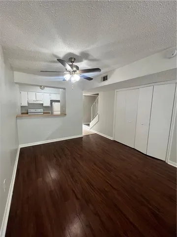 $1,050 | 102 Sandra Del Mar Drive, Mandeville, LA 70448