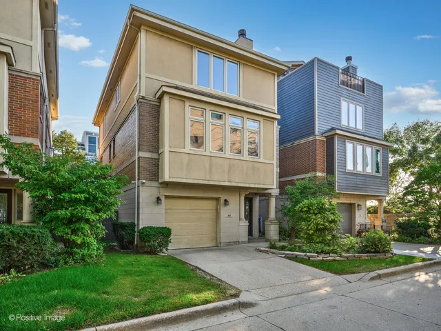 $1,195,000 | 66 West 15th Street, Chicago, IL 60605