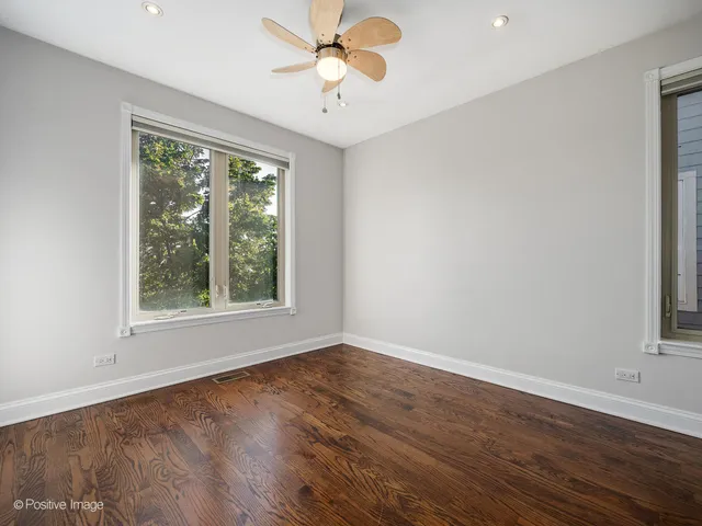 $1,195,000 | 66 West 15th Street, Chicago, IL 60605