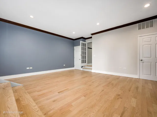 $1,195,000 | 66 West 15th Street, Chicago, IL 60605