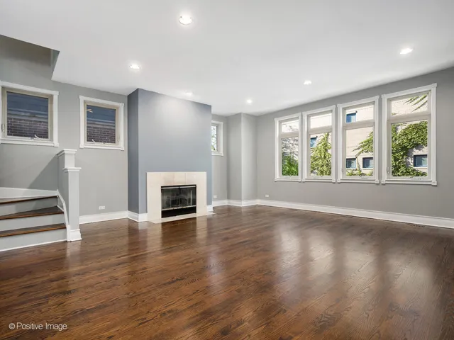 $1,195,000 | 66 West 15th Street, Chicago, IL 60605