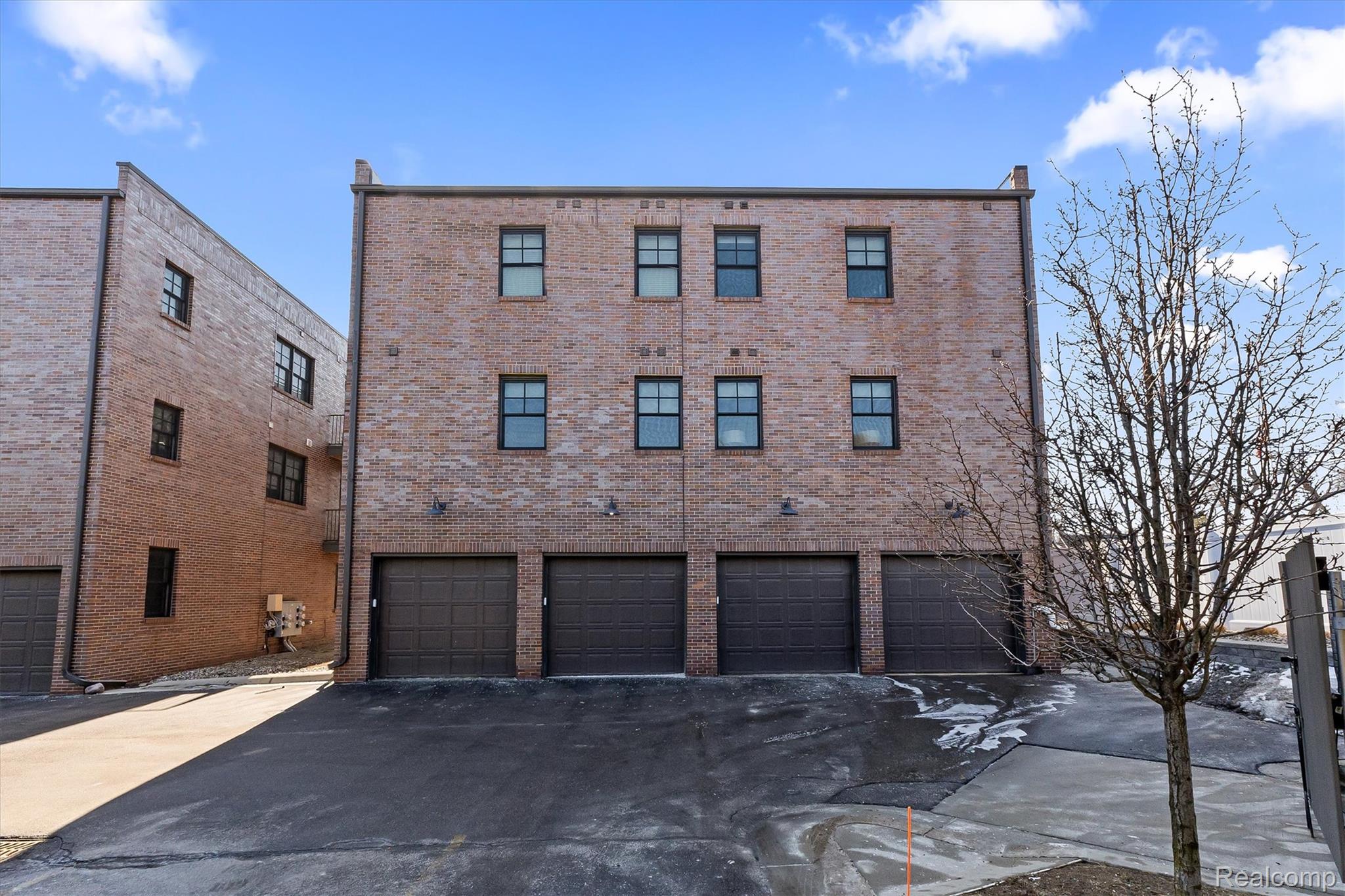 936 West Eleven Mile Road Royal Oak, MI 48067 - Photo 17 of 19 46-W Eleven-37.jpg