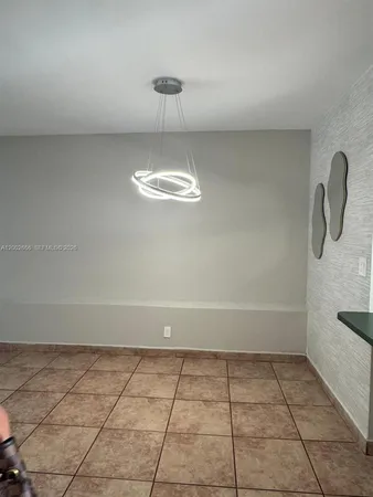 $2,500 | 1373 West 69th Street, Hialeah, FL 33014