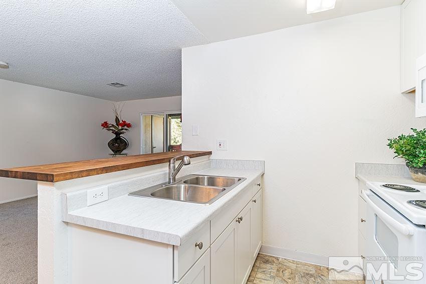 4841 Reggie Road Reno, NV 89502 - Photo 7 of 14 Photo 7
