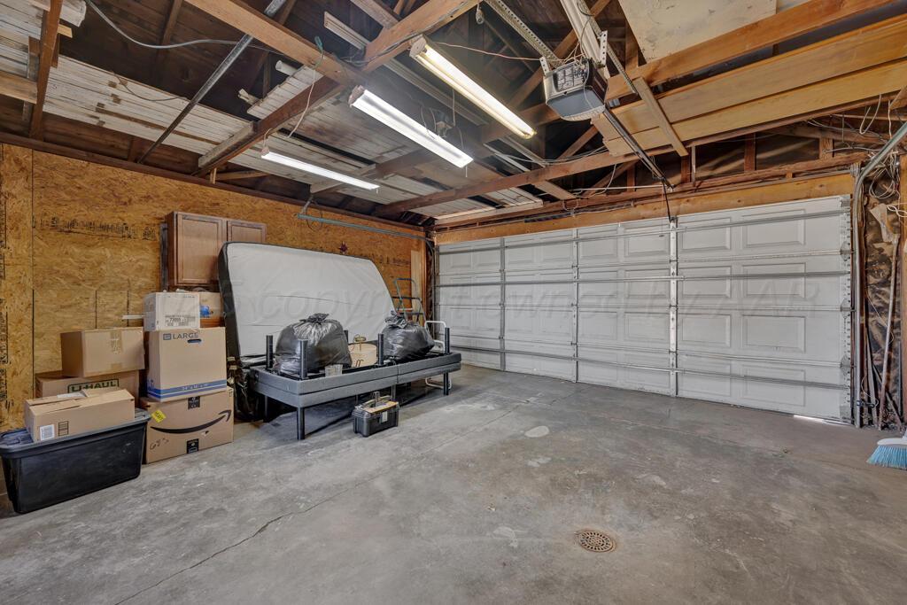 4319 South Lipscomb Street Amarillo, TX 79110 - Photo 27 of 28 a view of a car garage