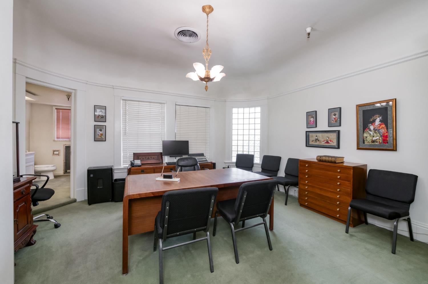 916 East Divisadero Street Fresno, CA 93721 - Photo 12 of 23 a view of a dining room with furniture