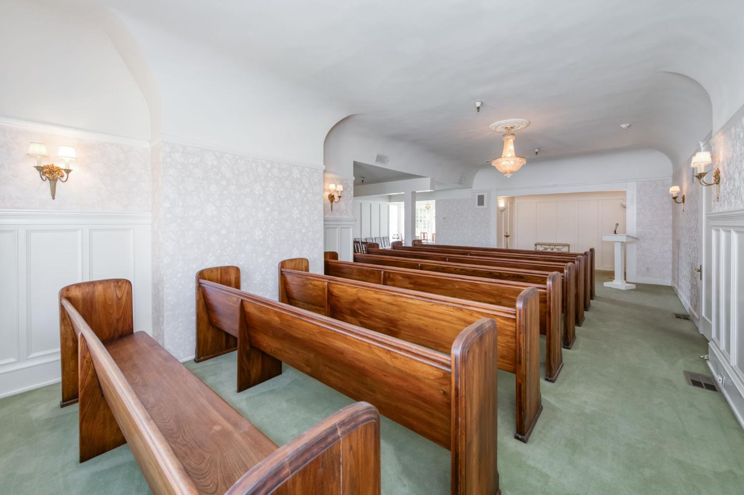 916 East Divisadero Street Fresno, CA 93721 - Photo 19 of 23 a living room with furniture and a mirror