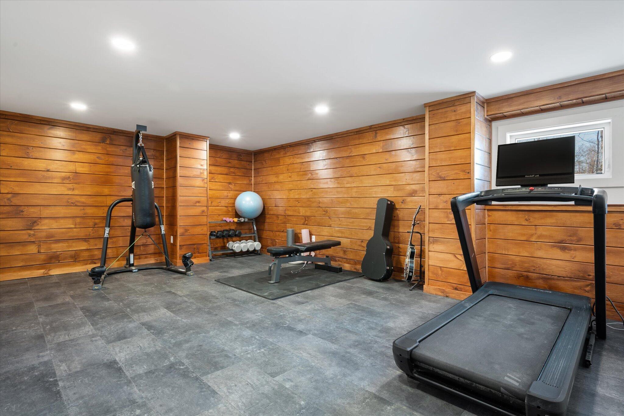 1431 Kennebec Road Hampden, ME 04444 - Photo 34 of 56 34-Exercise Room