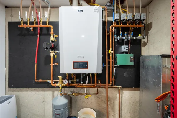 $574,900 | 1431 Kennebec Road, Hampden, ME 04444