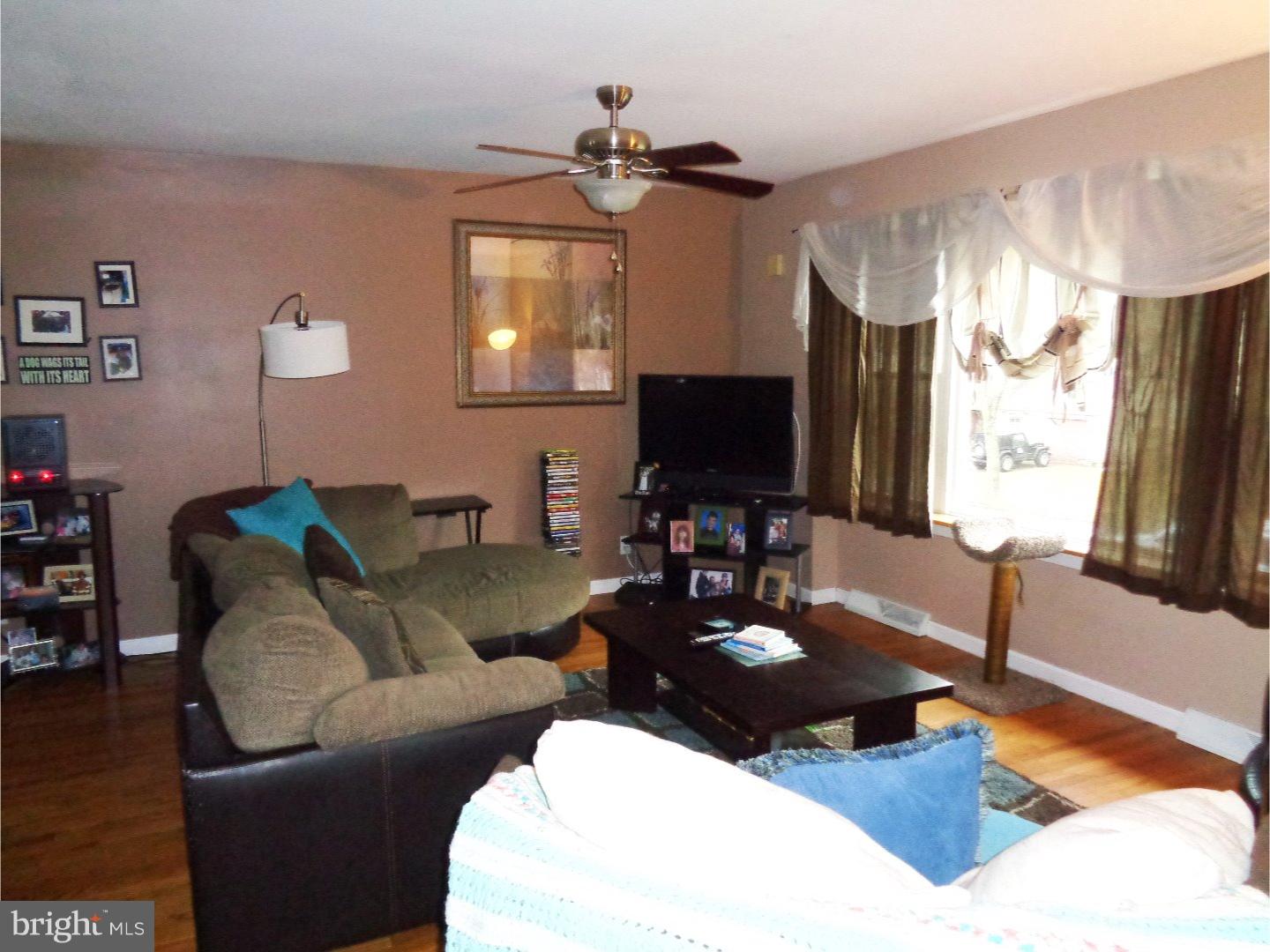 212 Round Hill Road Voorhees, NJ 08043 - Photo 5 of 13 Gallery Image 5