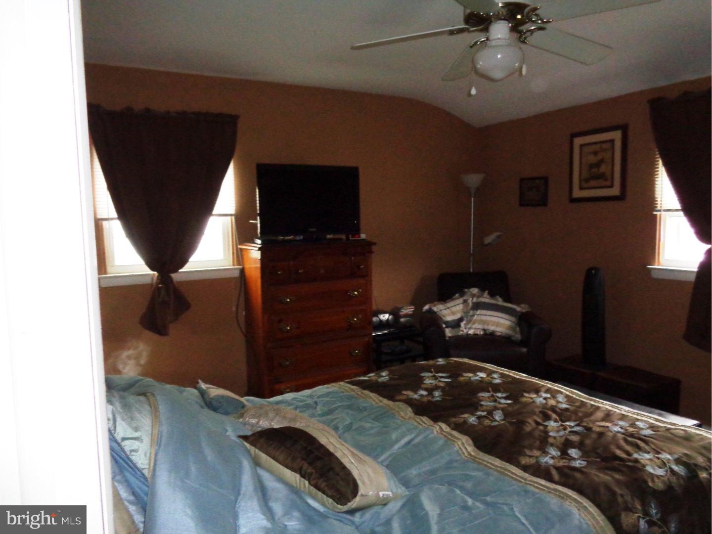 212 Round Hill Road Voorhees, NJ 08043 - Photo 6 of 13 Gallery Image 6