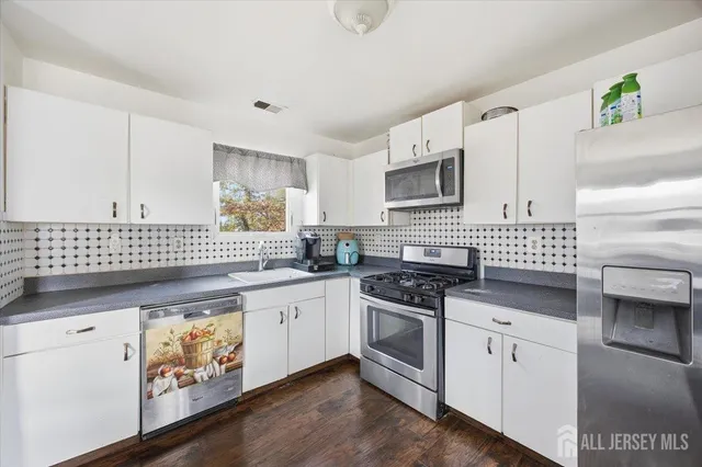 $612,000 | 680 Main Street, Fords, NJ 08863