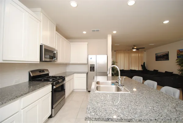 $3,000 | 7143 Clearwater Cv Drive, Cypress, TX 77433