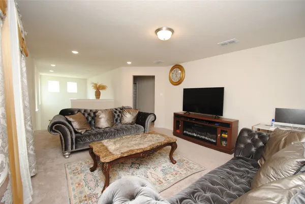 $3,000 | 7143 Clearwater Cv Drive, Cypress, TX 77433