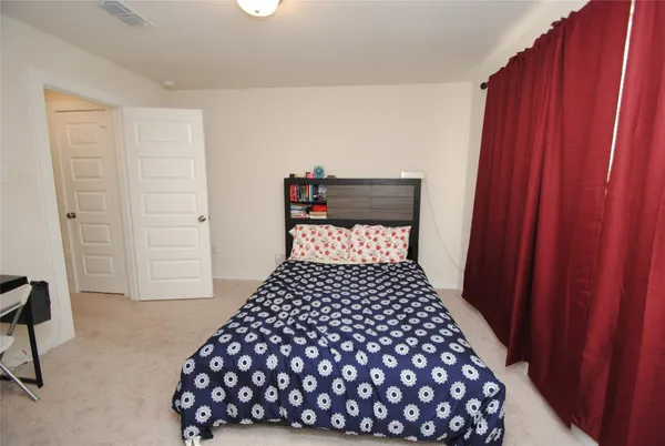 $3,000 | 7143 Clearwater Cv Drive, Cypress, TX 77433