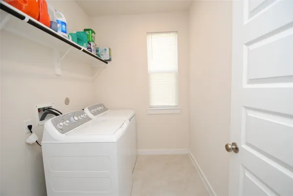 $3,000 | 7143 Clearwater Cv Drive, Cypress, TX 77433