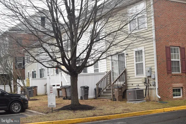 $3,300 | 204 Poplar Spring Road, Rockville, MD 20850