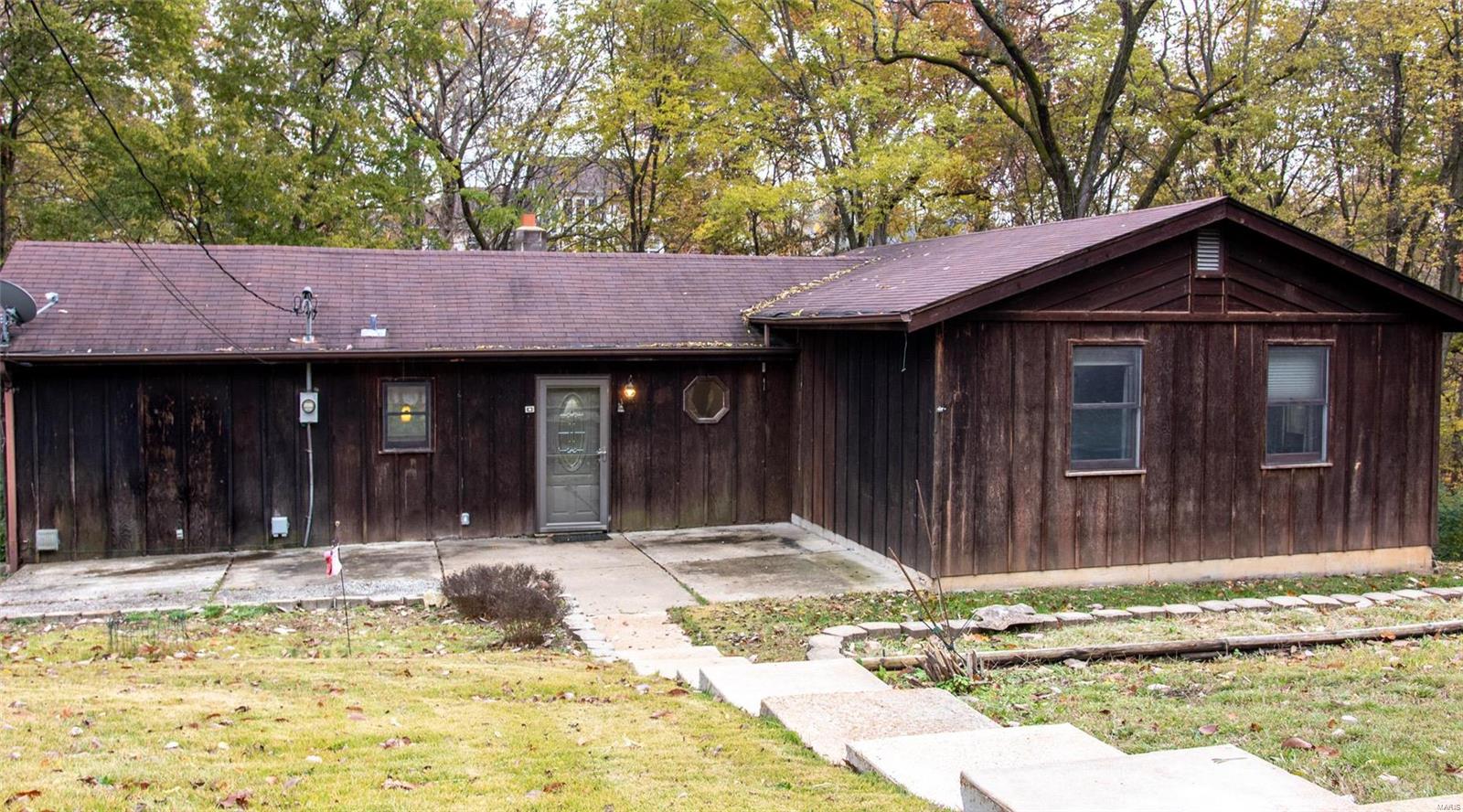 5326 Fern Beach Road St. Louis, MO 63128 - Photo 2 of 15 Gallery Image 2