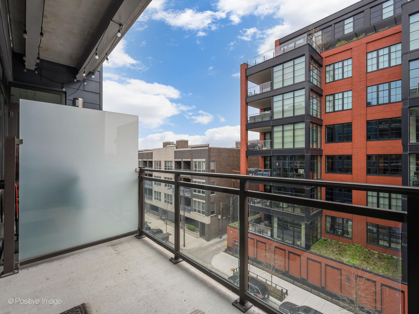 39 North Aberdeen Street, Unit 4S Chicago, IL 60607 - Photo 24 of 25 a view of city from balcony