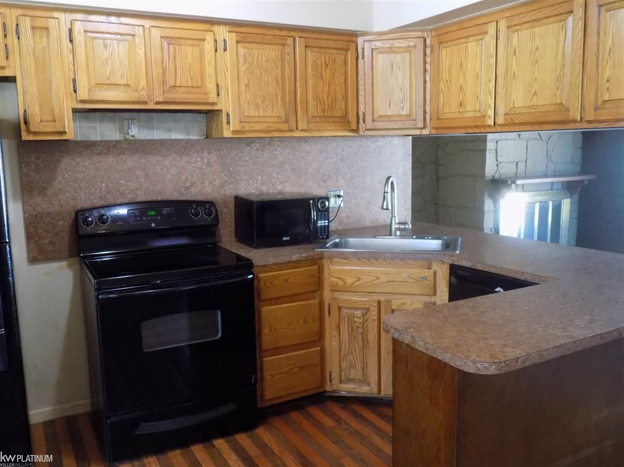 18275 13 Mile Road Fraser, MI 48026 - Photo 33 of 46