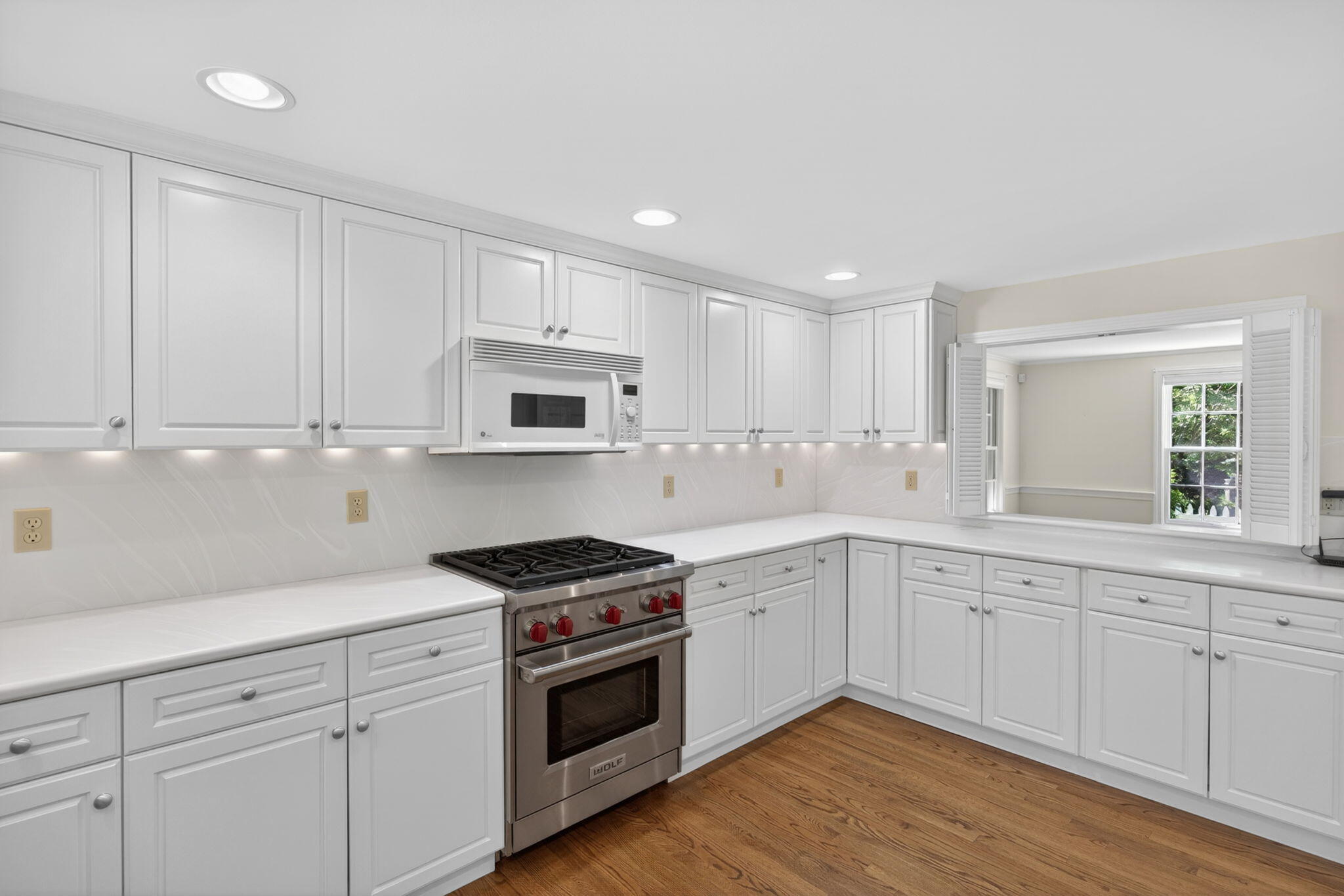 106 Hathaway Road Osterville, MA 02655 - Photo 6 of 31 9-09-PF0A3467