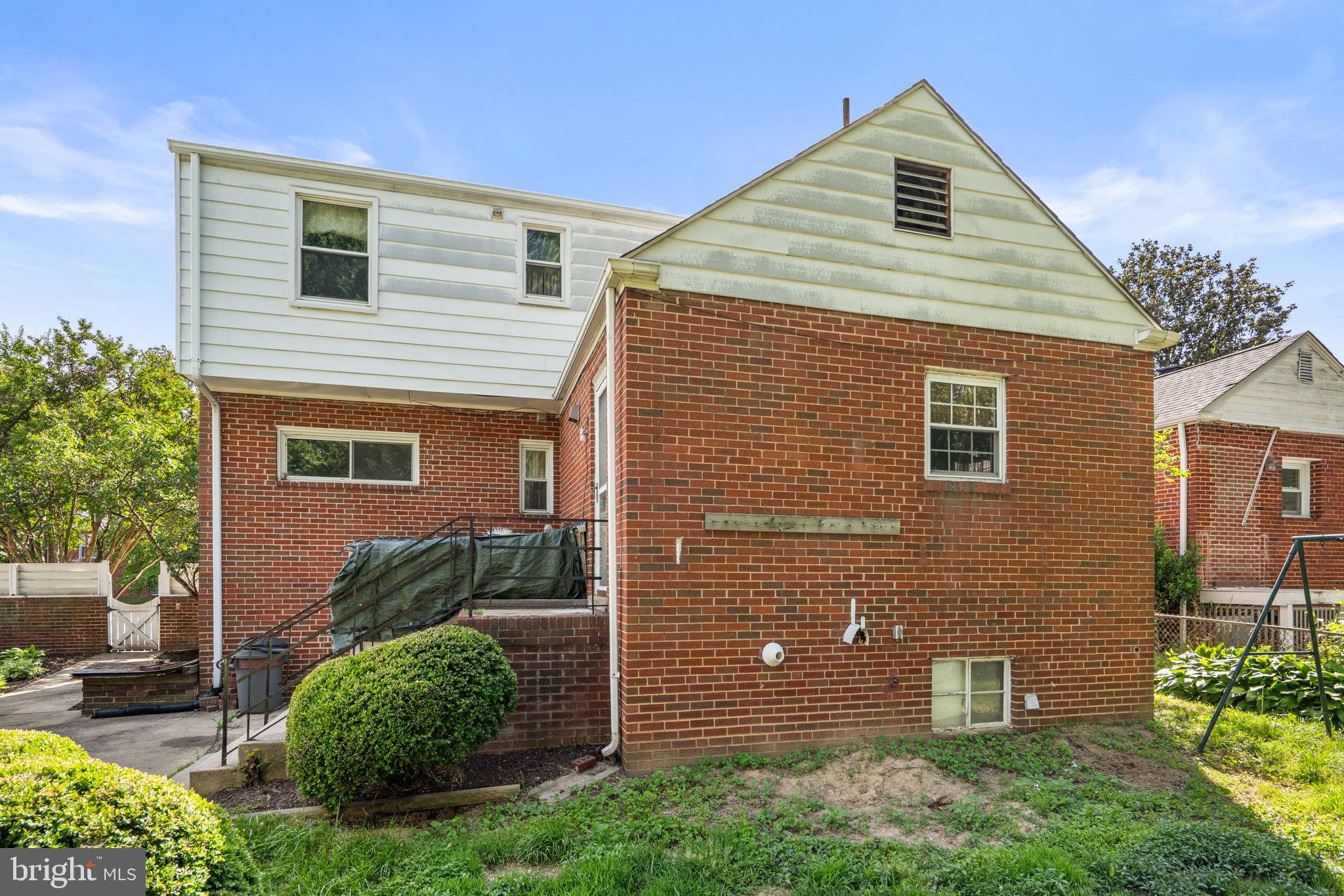 507 Harding Drive Silver Spring, MD 20901 - Photo 6 of 28