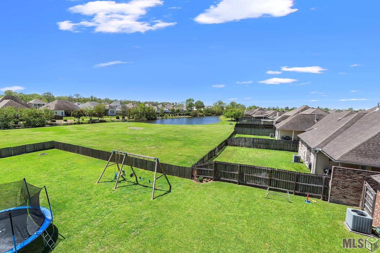 10726 Springtree Avenue Baton Rouge, LA 70810 - Photo 4 of 15