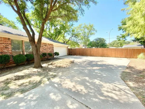 $2,195 | 5714 Louise Way Drive, Arlington, TX 76017