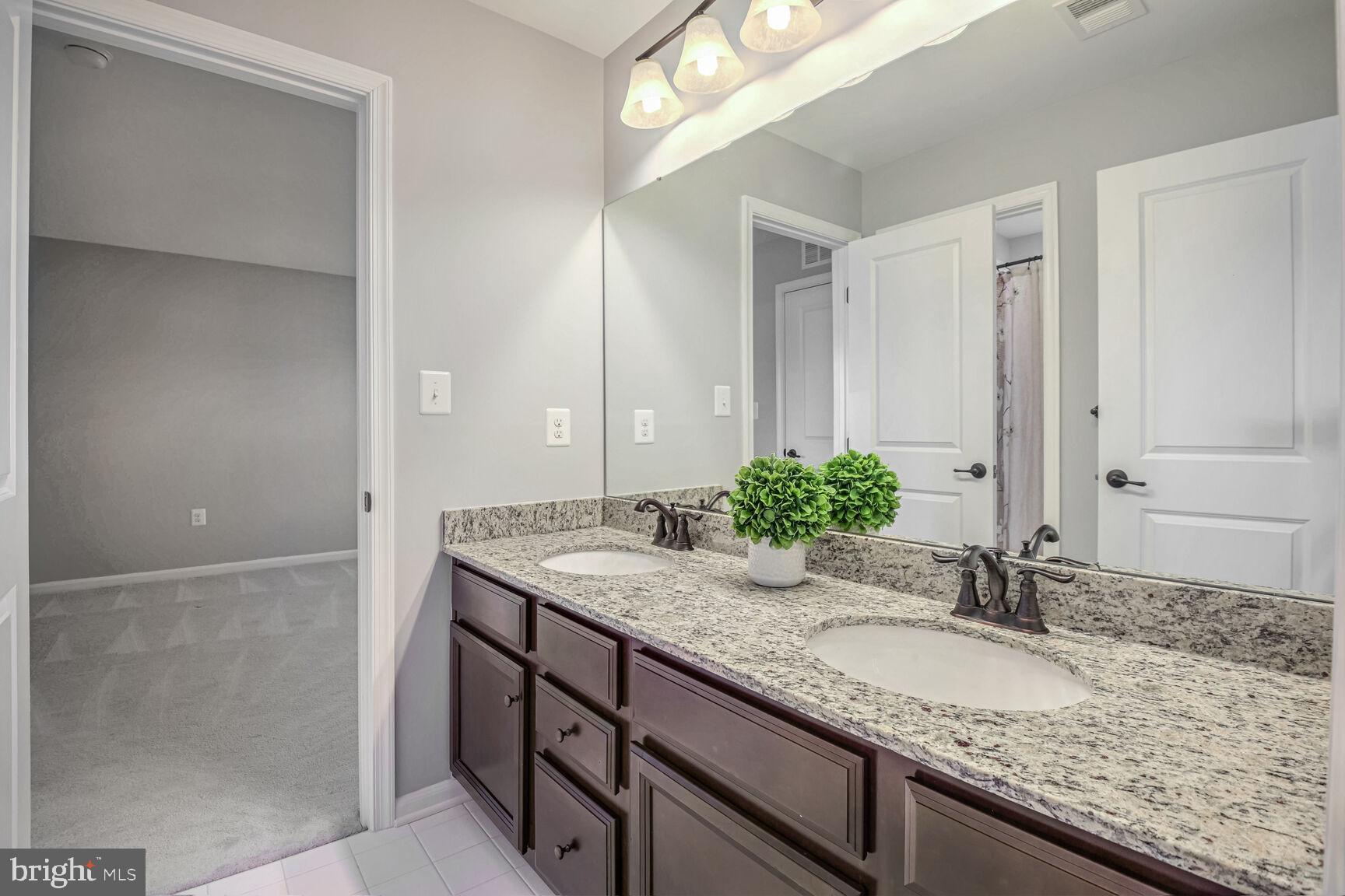 13767 Soaring Wing Lane Silver Spring, MD 20906 - Photo 24 of 42 Jack and Jill Bath