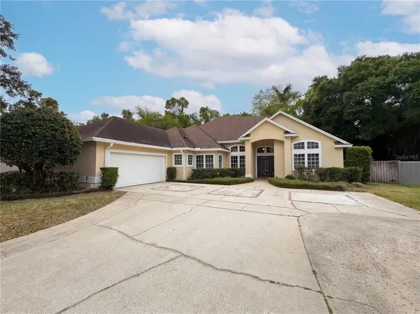 $660,000 | 680 Macglenross Drive, Oviedo, FL 32765