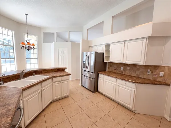 $660,000 | 680 Macglenross Drive, Oviedo, FL 32765