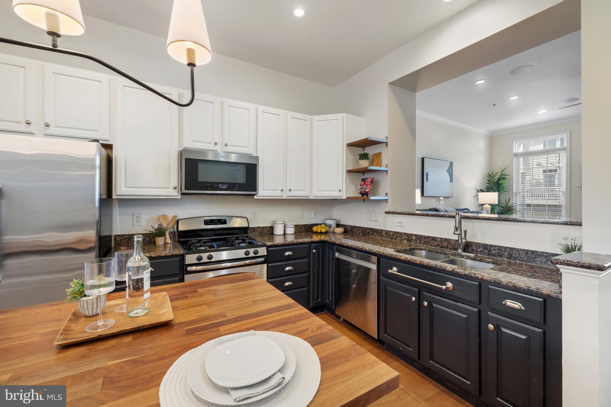 608 South Glover Street Baltimore, MD 21224 - Photo 12 of 41 Gourmet kitchen