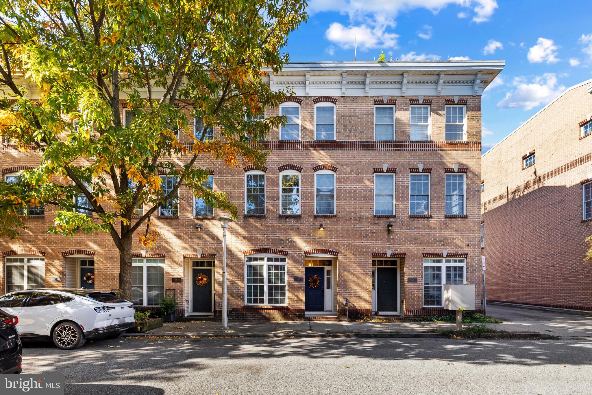 608 South Glover Street Baltimore, MD 21224 - Photo 2 of 41 Front Exterior