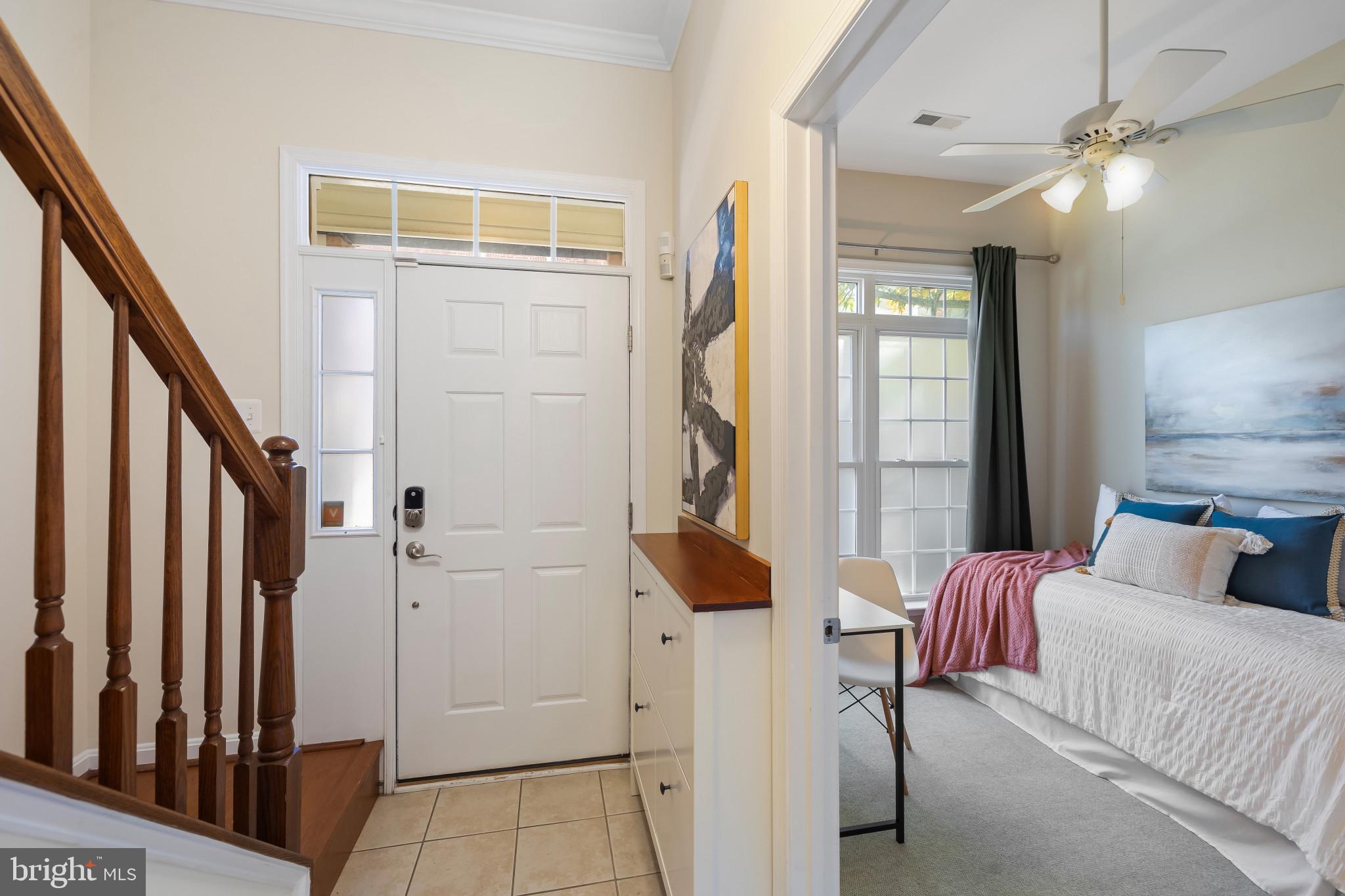 608 South Glover Street Baltimore, MD 21224 - Photo 4 of 41 Main level interior