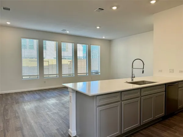 $2,350 | 5506 Amber Brook Lane, Fulshear, TX 77441