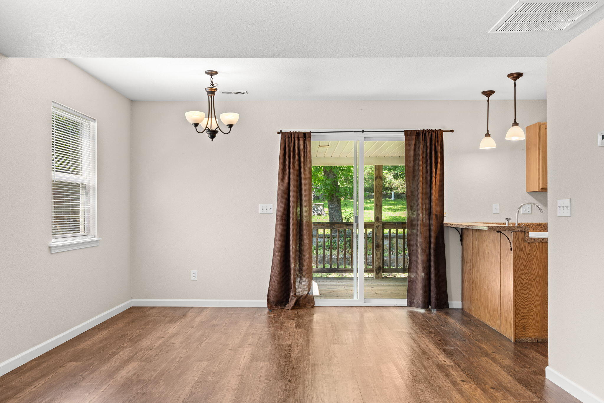 212 Candlestick Road Branson, MO 65616 - Photo 11 of 69 212-Candlestick-Rd-Warm-Dining-Area
